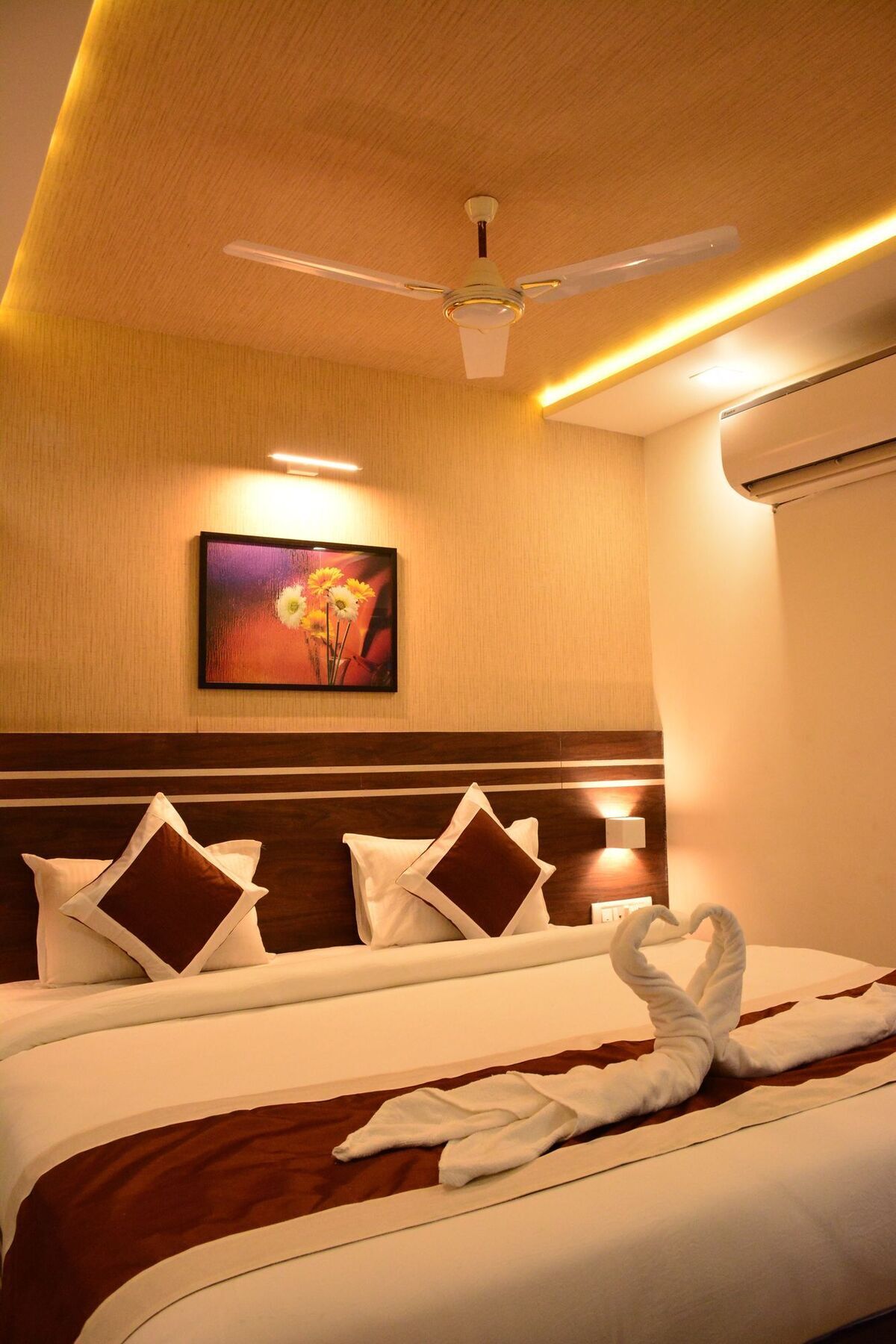 The Suncity Bhuvanesvar Kültér fotó