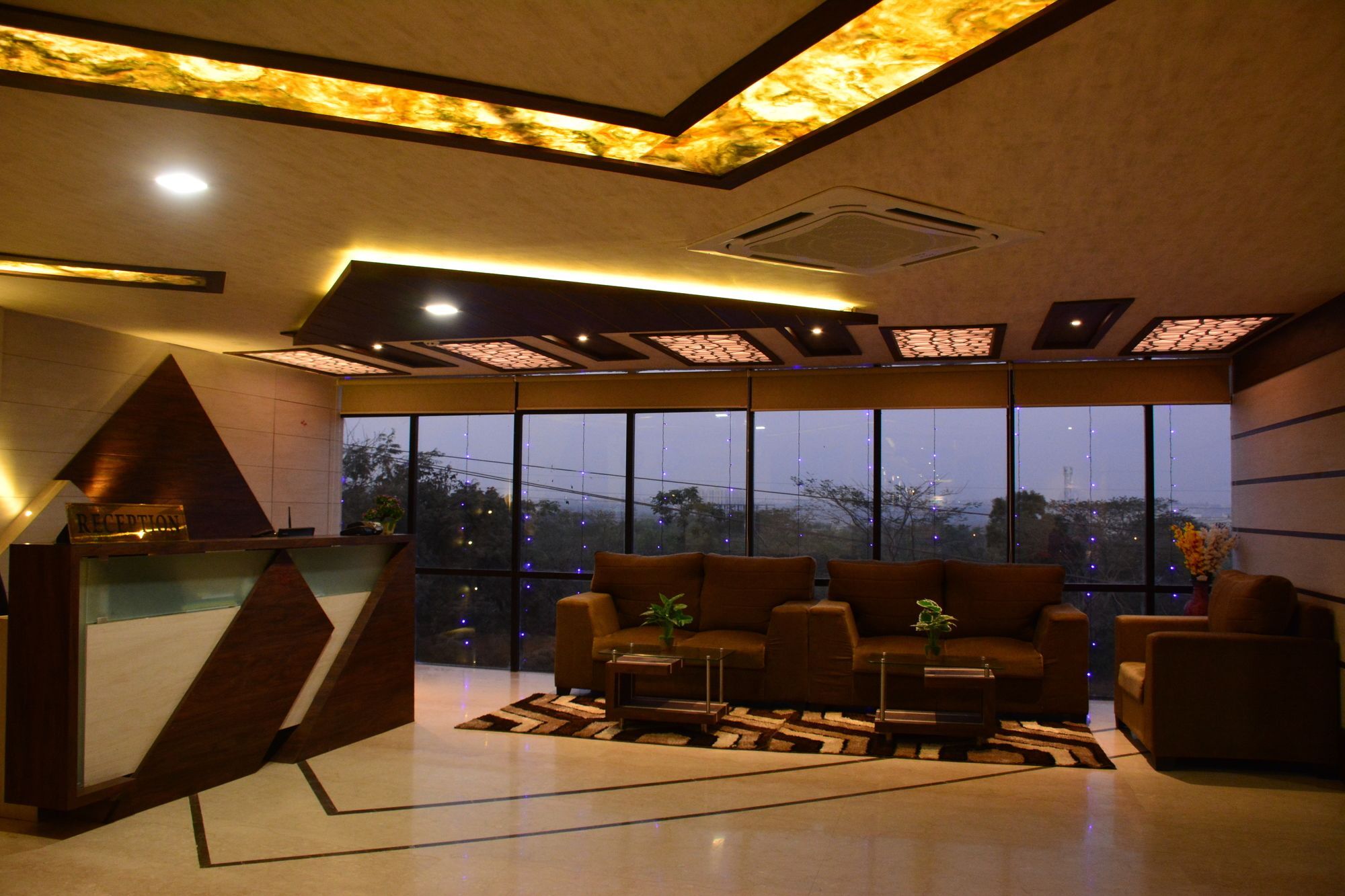 The Suncity Bhuvanesvar Kültér fotó